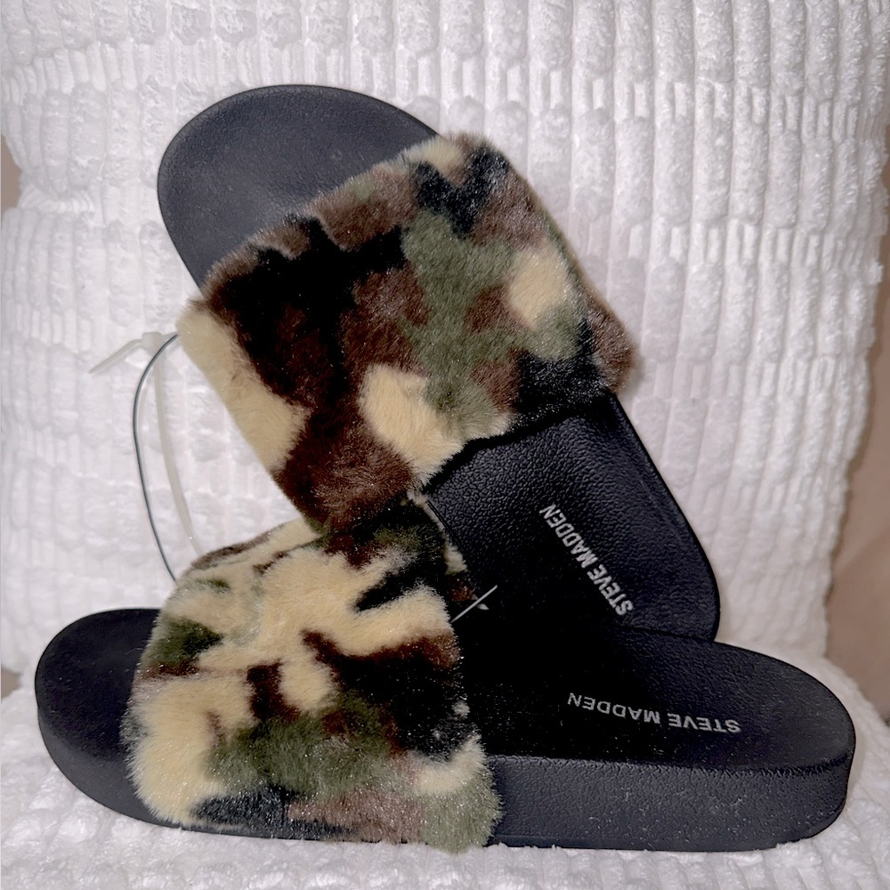 Steve Madden Softey Fur Fuzzy Camo Slides Size 9 women